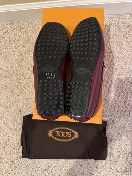 Tod’s Men City Gommino Loafer Size 8.5 main image 4